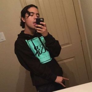 Meet your Posher, Abiel